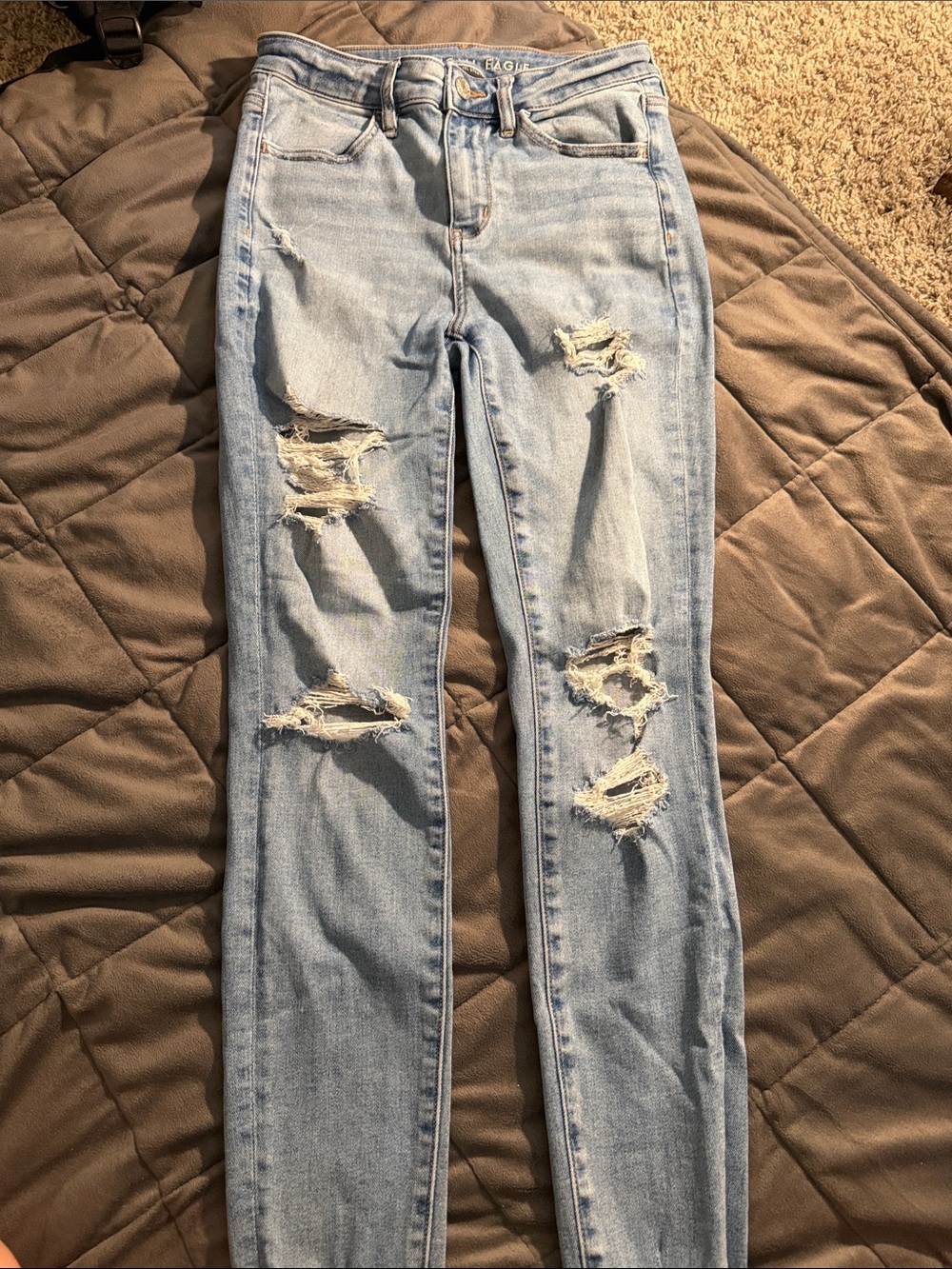 American Eagle Outfitters Light Wash Ripped Skinny Jeans